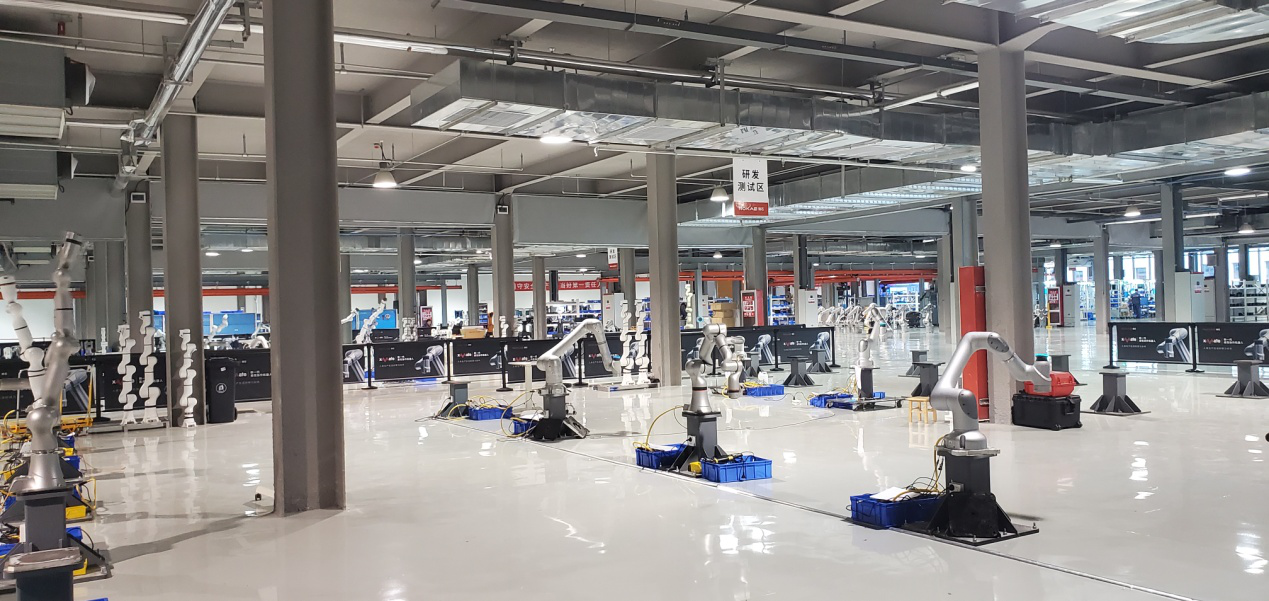 1662447244220133.png 3 珞石(山東)智能科技有限公司機器人展示區.png