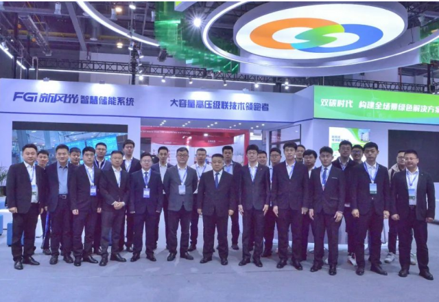 火爆亮相！新風(fēng)光龍年首展點(diǎn)亮“錢(qián)塘江畔”